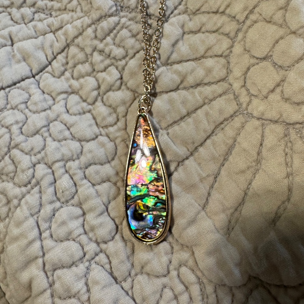 Necklace - Picture 2 of 3
